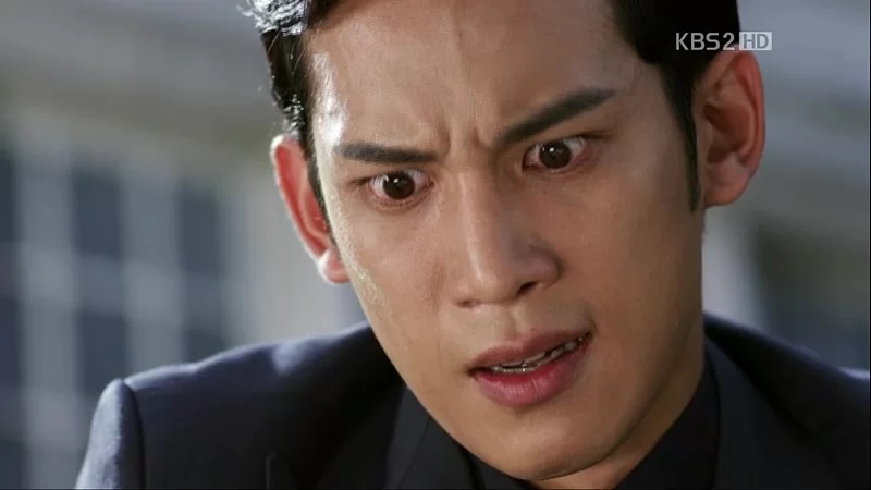 Мститель в маске (2010) 23 серия