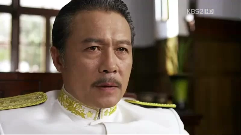 Мститель в маске 25 серия