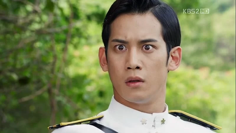 Мститель в маске (2010) 28 серия