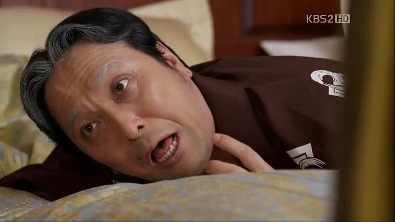 Мститель в маске (2010) 5 серия