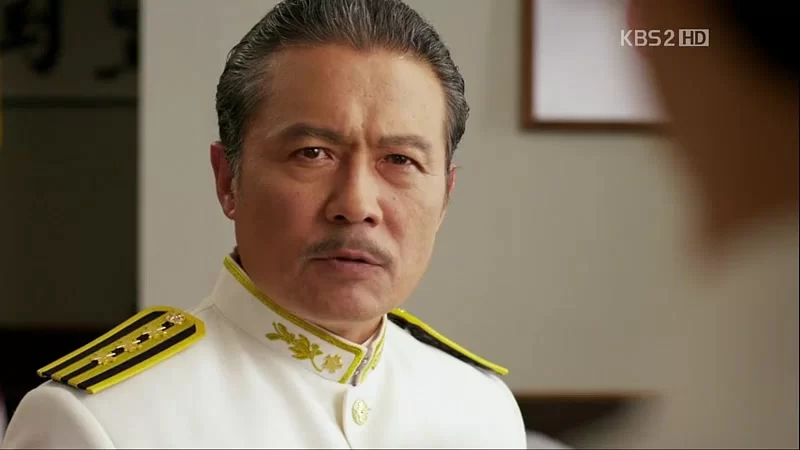 Мститель в маске 9 серия