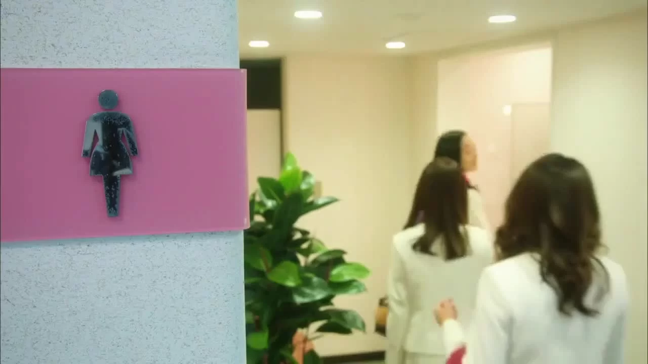 Я купила парня с долгами 1 серия