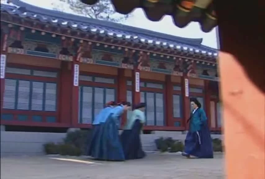 Жемчужина дворца 61 серия