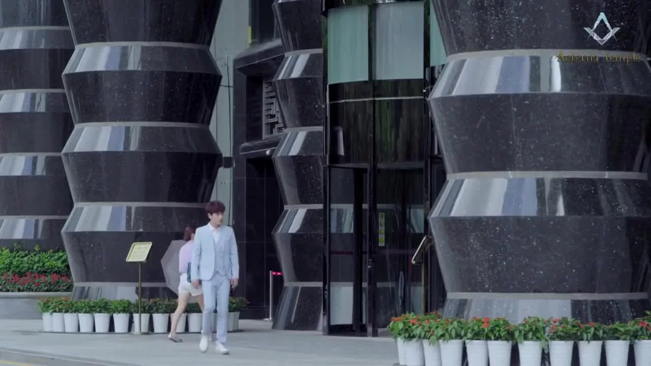 Королева возвращается (2017) 1 серия