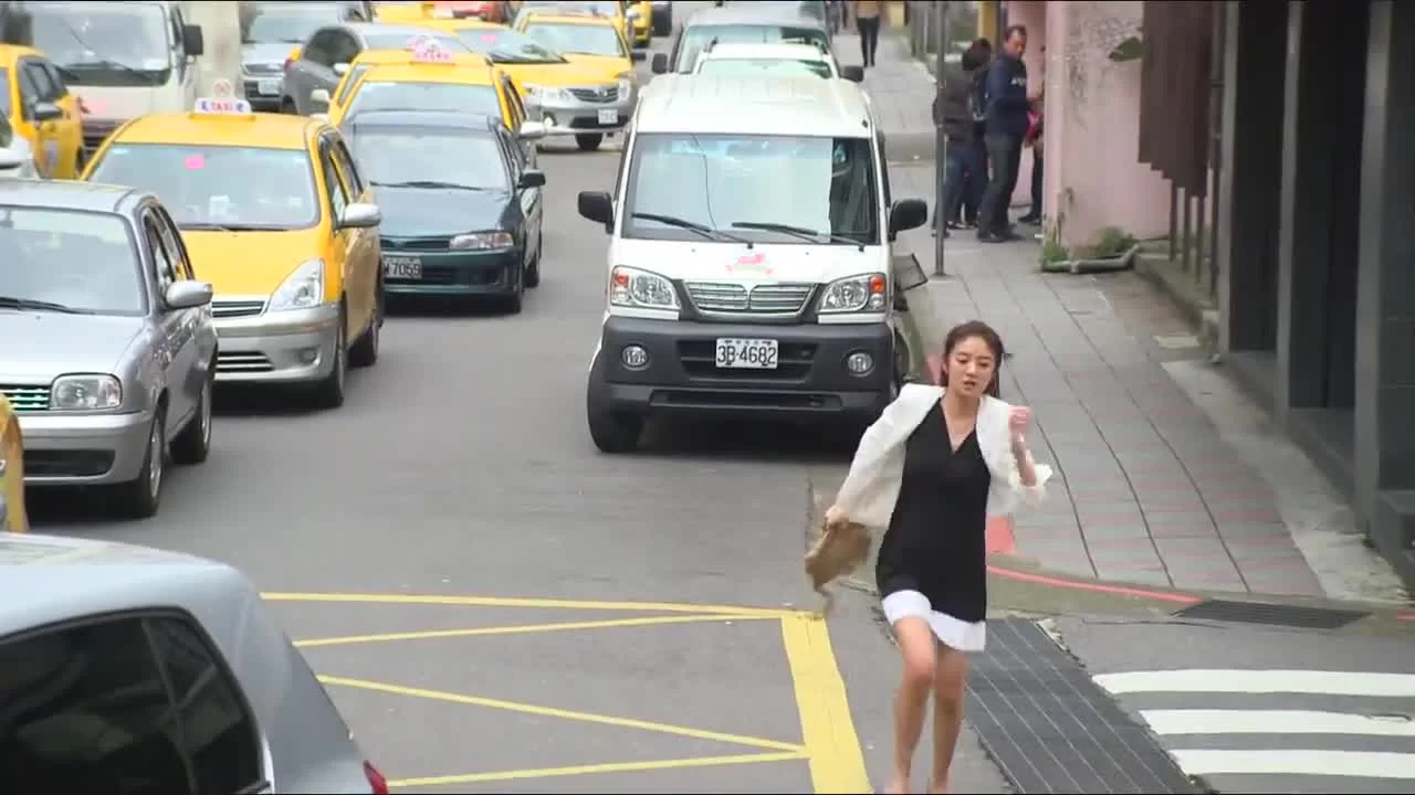 Вперед, одинокая леди 4 серия