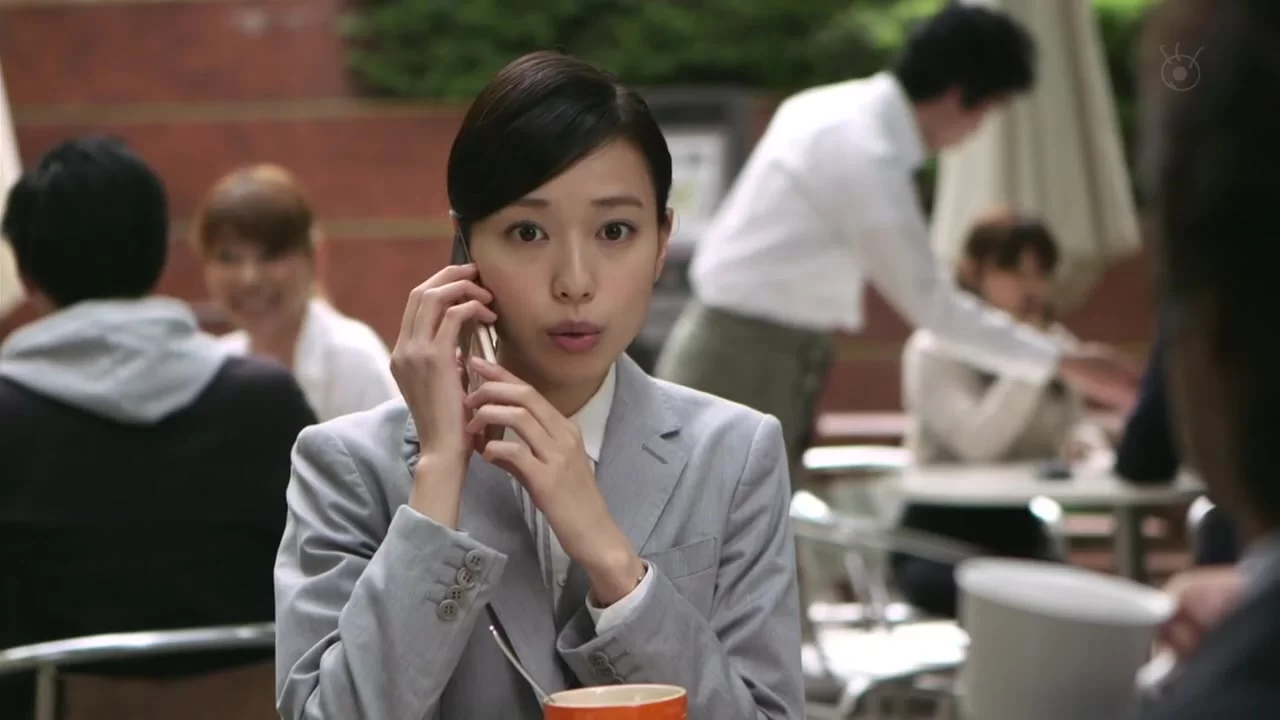 Запертая комната 9 серия