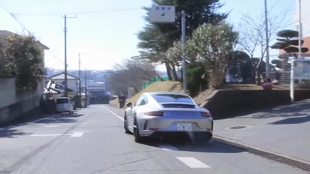 Таканэ и Хана (2019) 1 серия