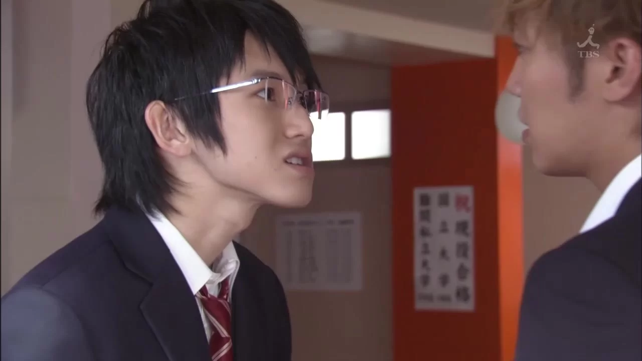 Хулиган и пай-девочка 4 серия