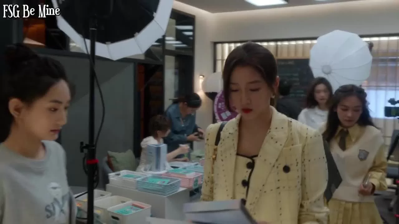 Двадцатилетняя 1 серия