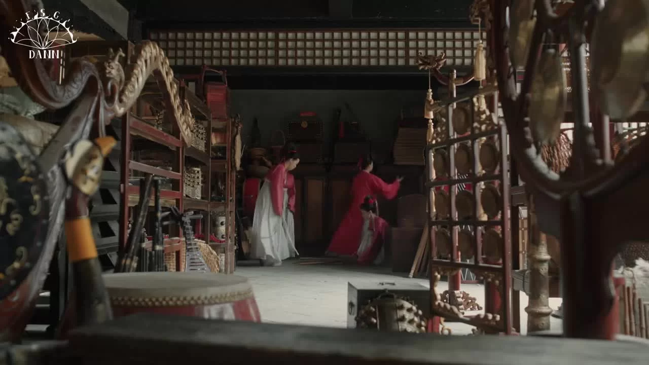 Закрывшись в одиноком замке 19 серия