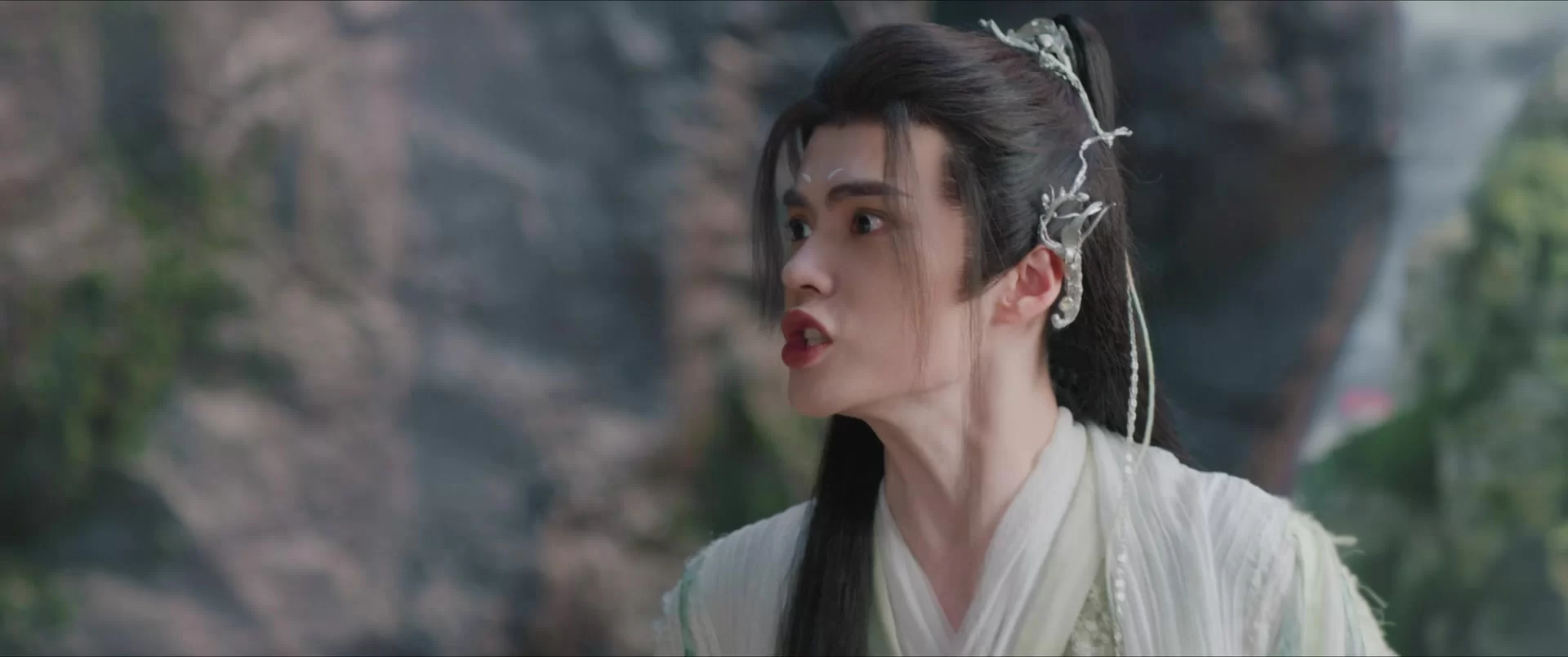 Лисичка-сваха: Красная луна (2024) 2 серия