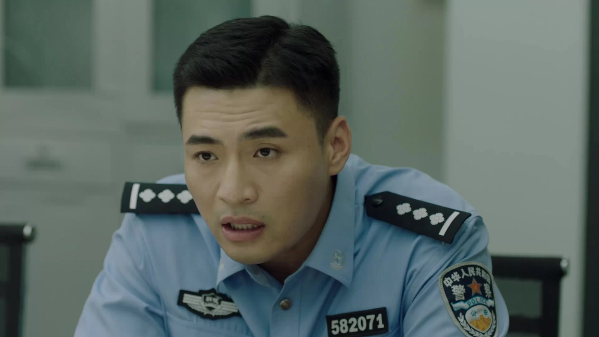 Одинокий зверь (2022) 3 серия