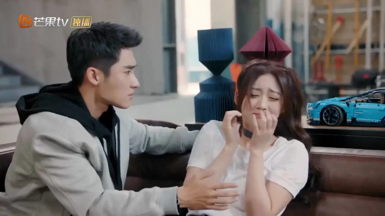 Остановись, мисс Хуа! 5 серия