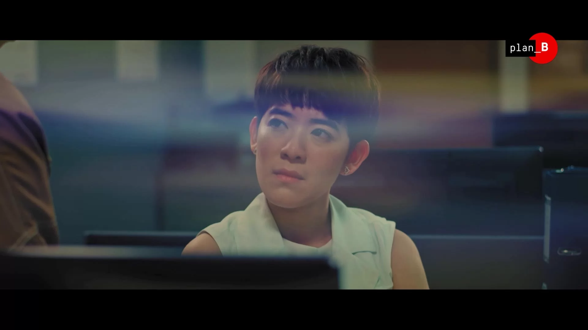 Посторонний (2023) 8 серия