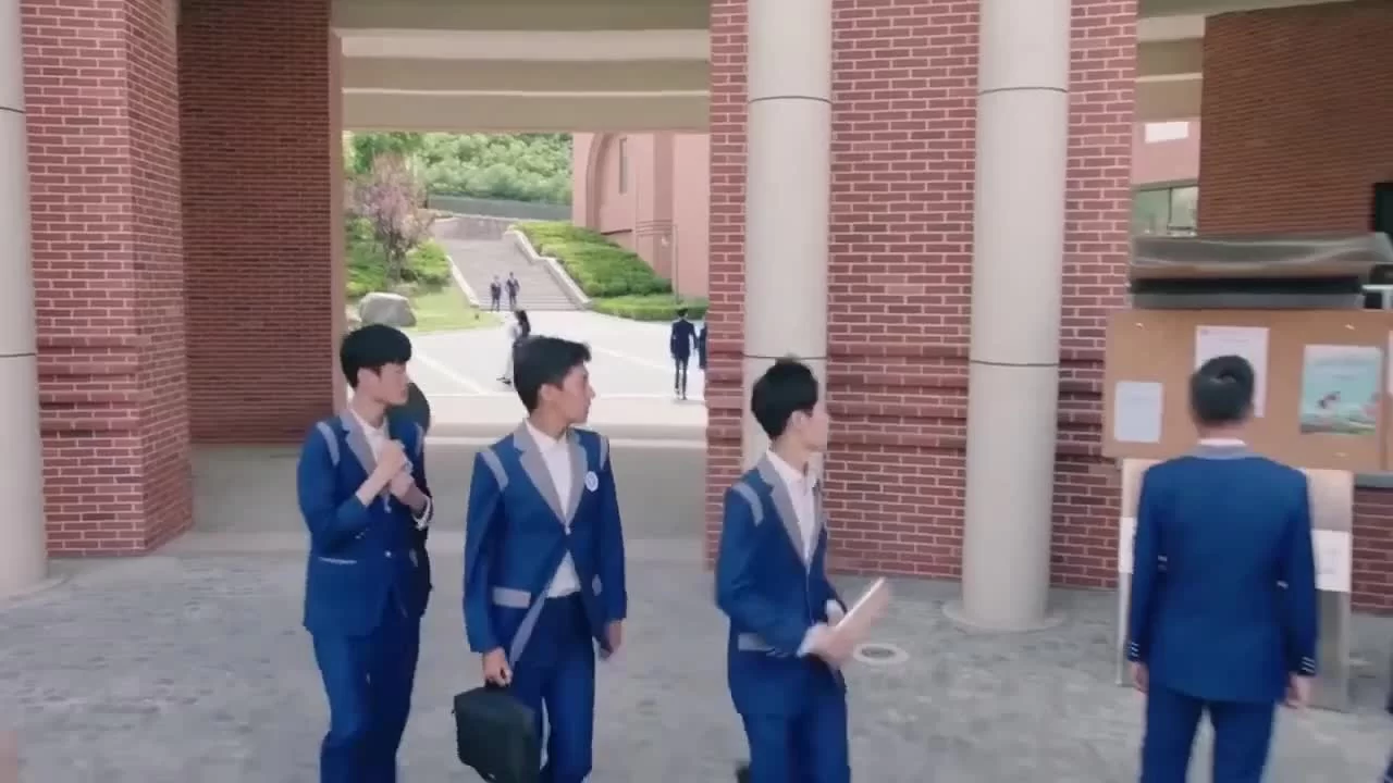 Яркая девчонка (2019) 1 серия