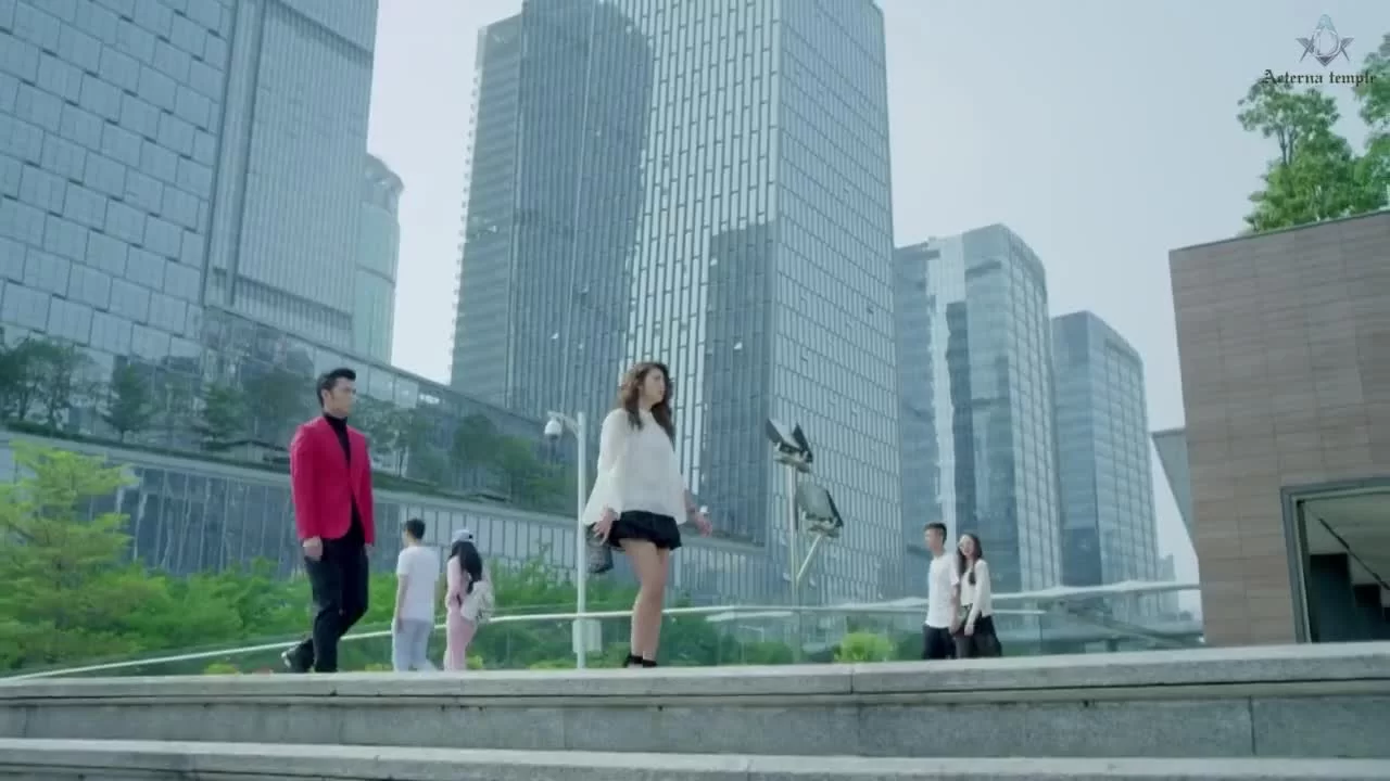 Королева возвращается 21 серия