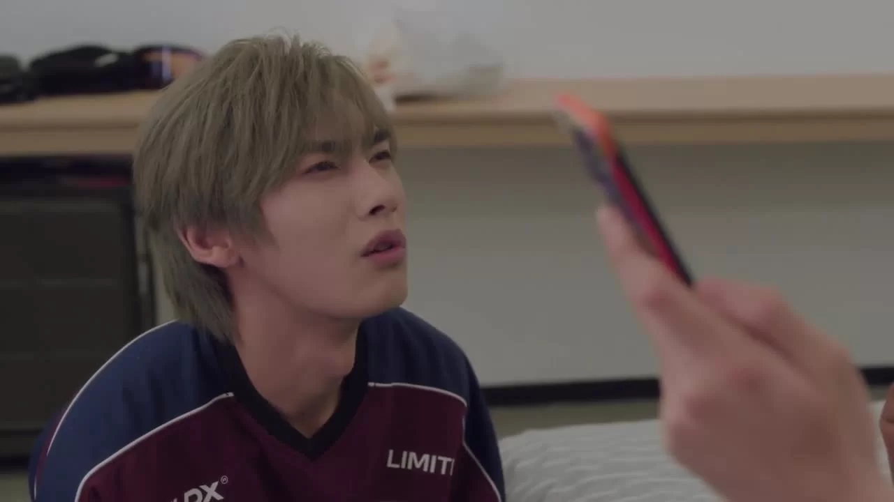 Тише, король спит (2025) 10 серия