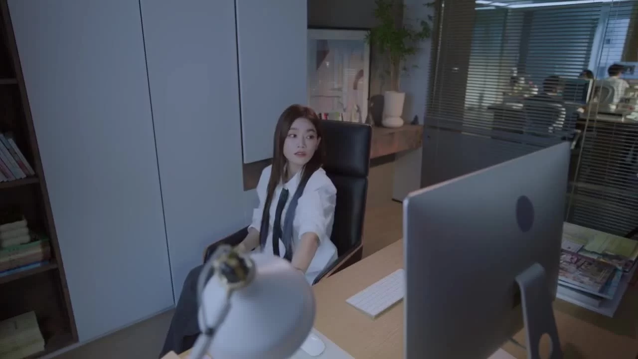 Тише, король спит (2025) 22 серия