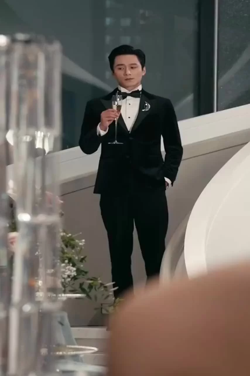 Пылающая весна (2025) 13 серия