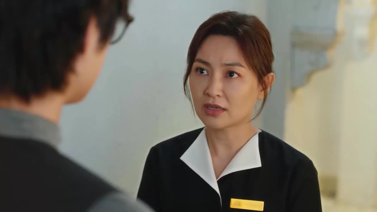 Белое оливковое дерево (2025) 4 серия