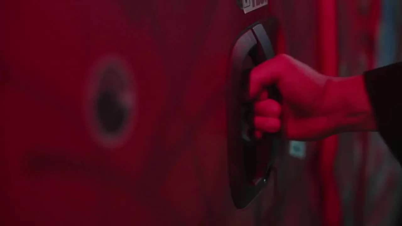 Акула: Буря 5 серия