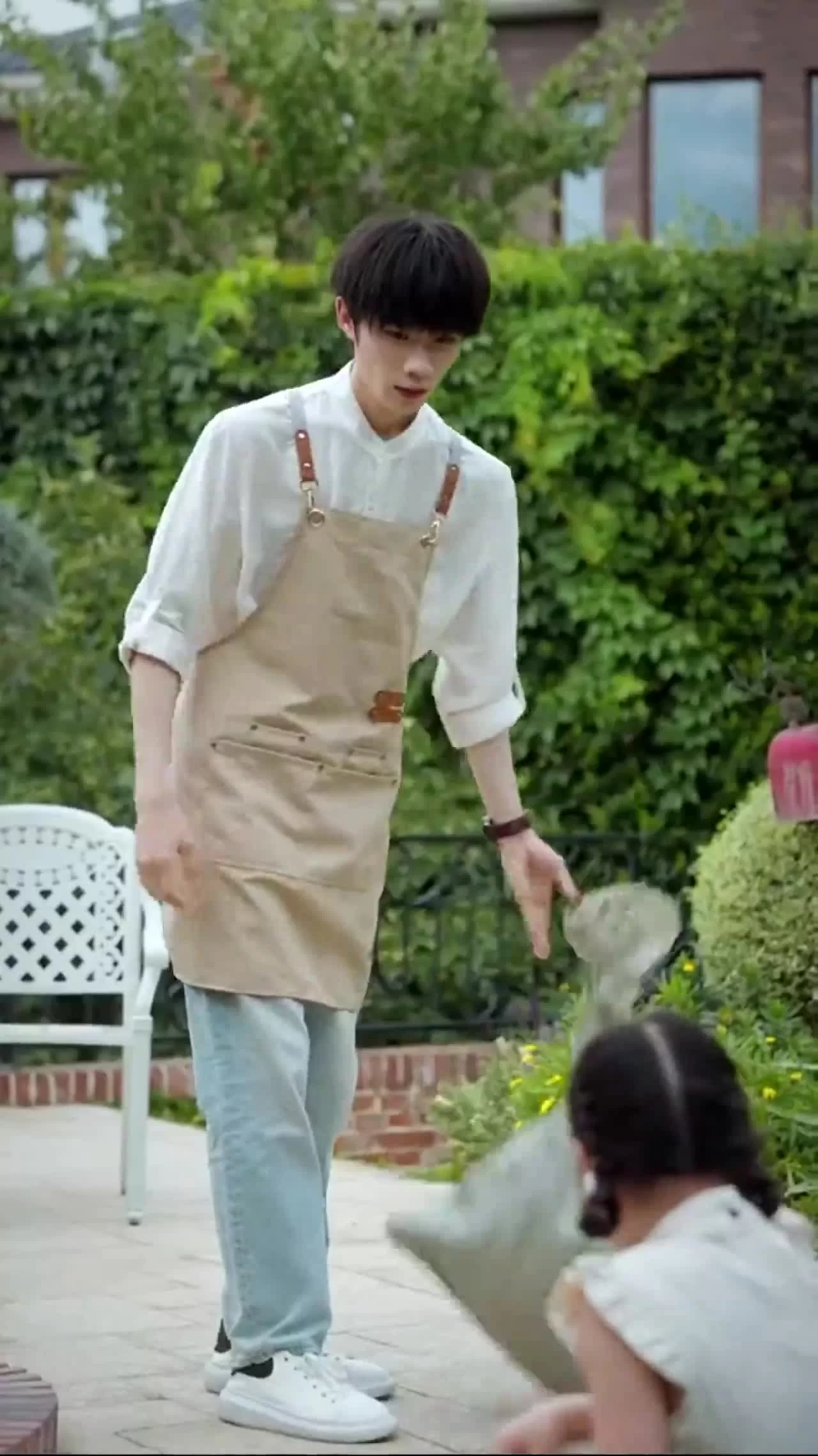 18-летняя прабабушка наводит порядок в семье 5 серия