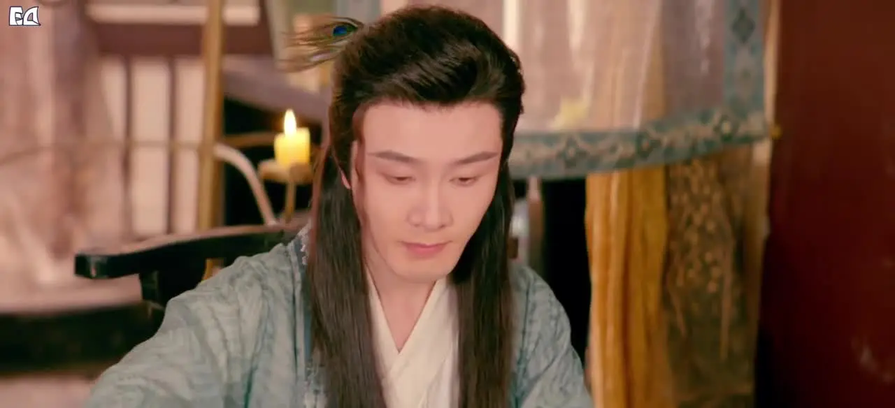 Её величество Феникс 4 серия